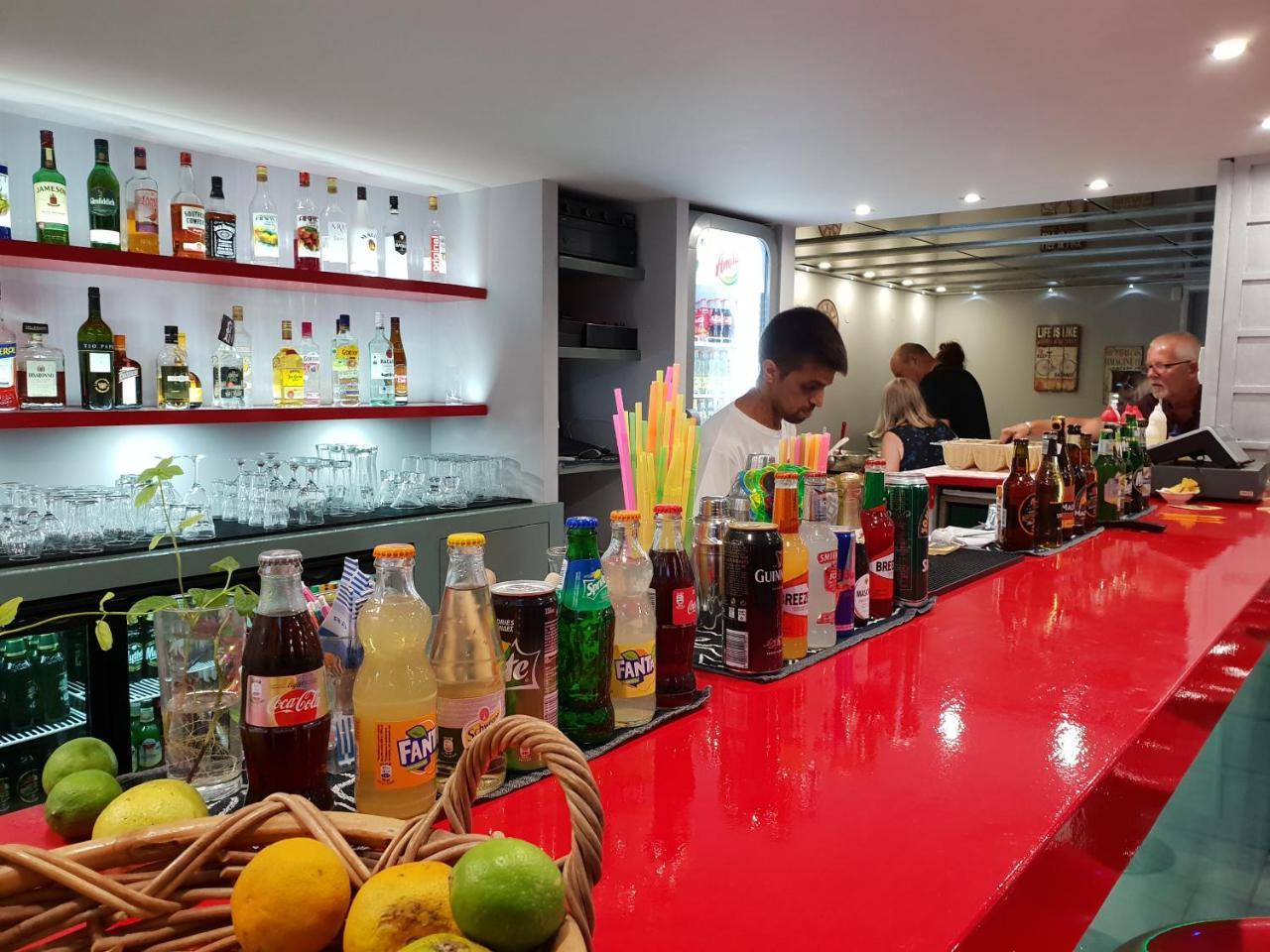 阿玛松尼斯别墅公寓酒店 赫索尼索斯 外观 照片